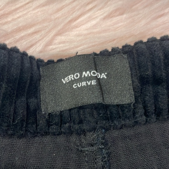 NWT Vero Moda Curve Black Kathy Wide Cord High Rise Pants - Picture 9 of 10